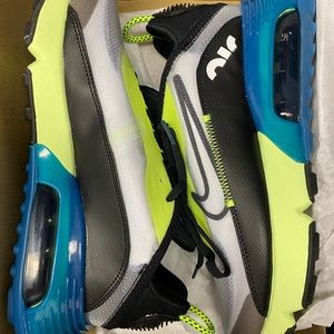 NWT Men’s Nike Airmax 2090 size 9.5